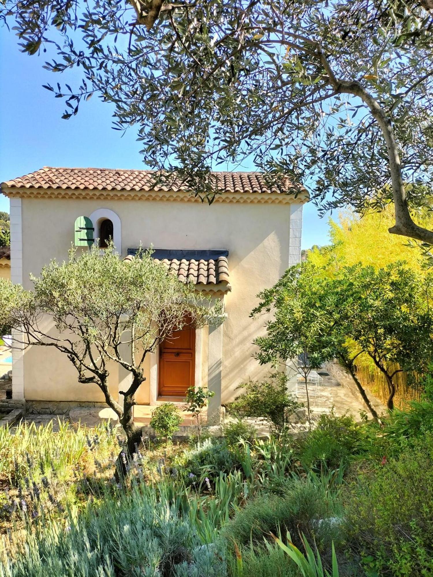 Vacances Carnoux-en-Provence Екстериор снимка