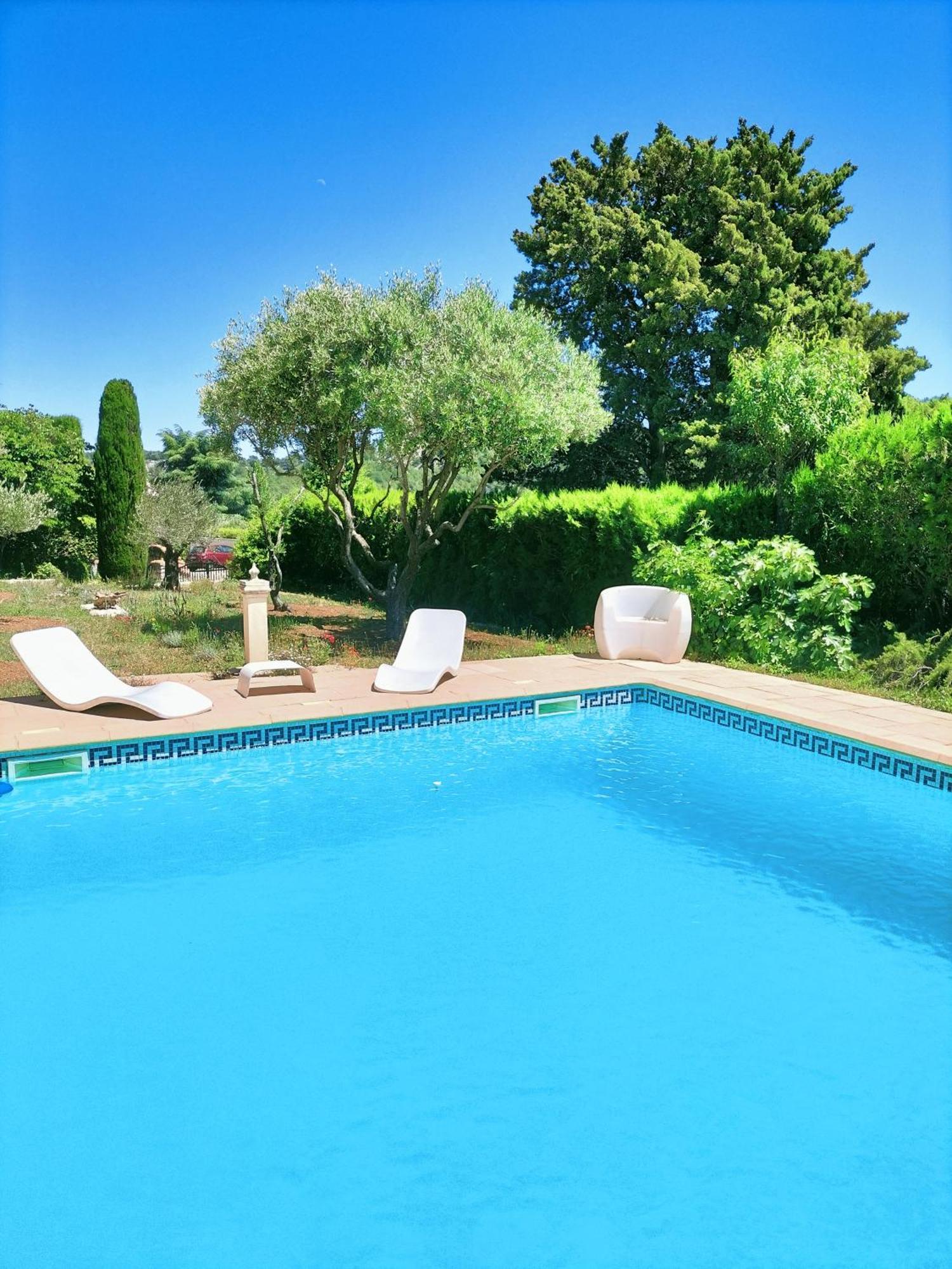Vacances Carnoux-en-Provence Екстериор снимка